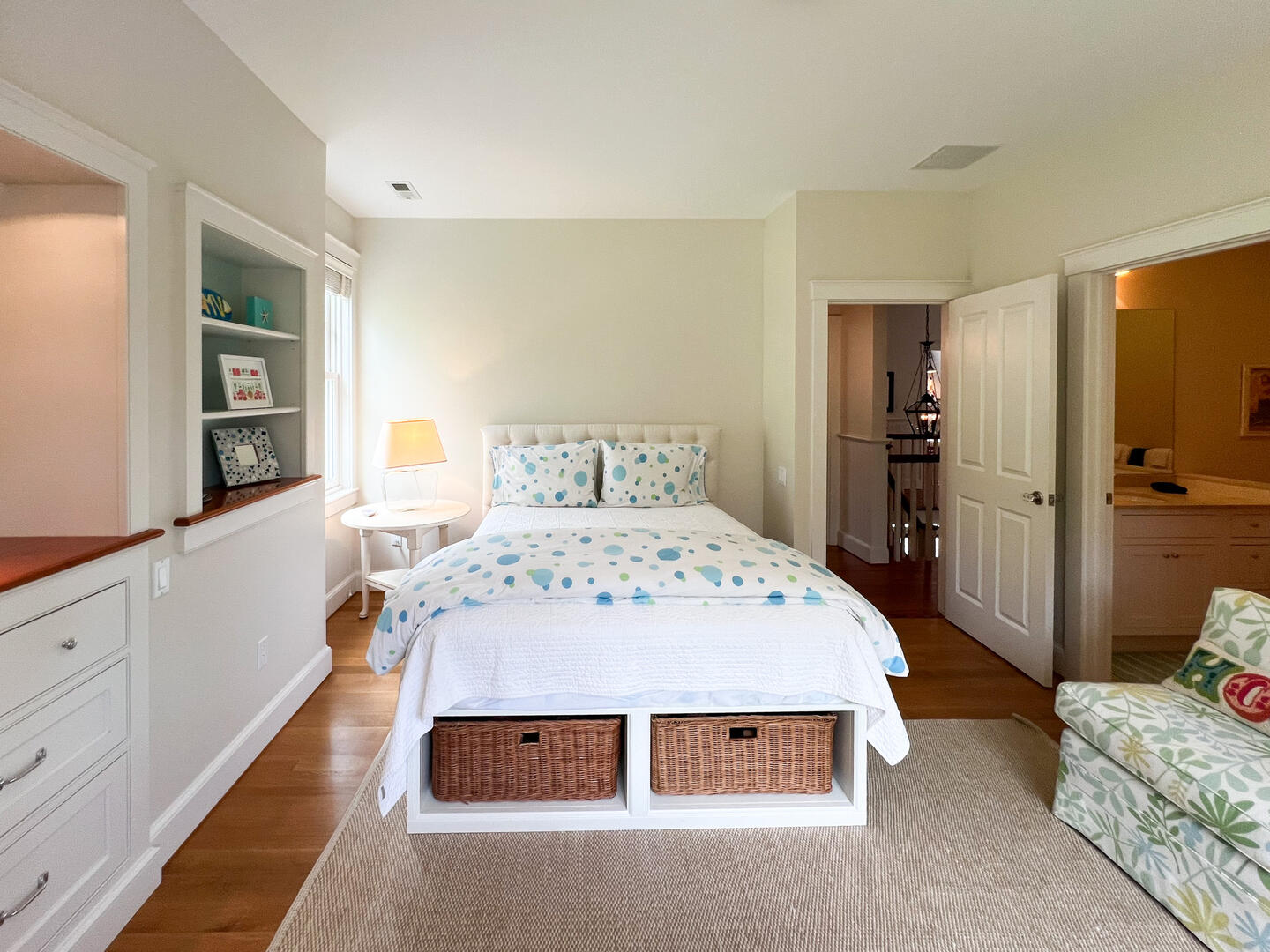 BR3 Queen En Suite, Second Floor