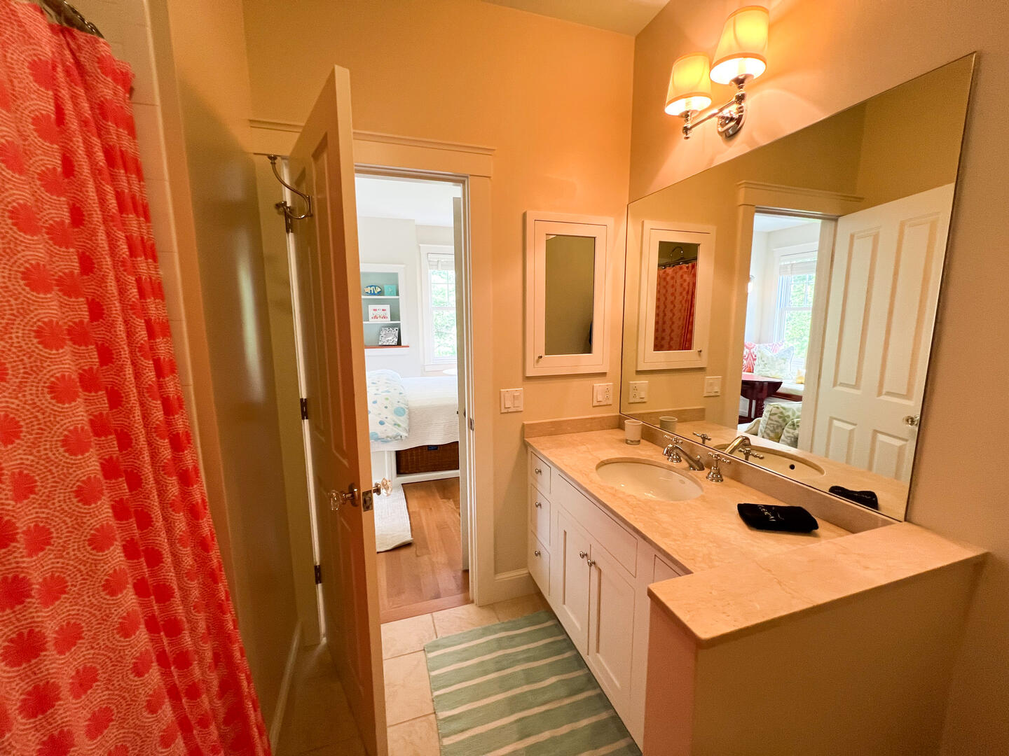 BR3 Queen En Suite with a Shower Tub Combo, Second Floor