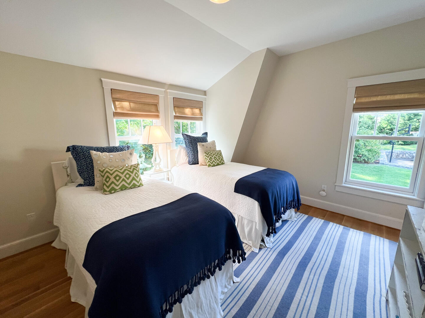 BR2 (2) Twin Beds En Suite, Main Level