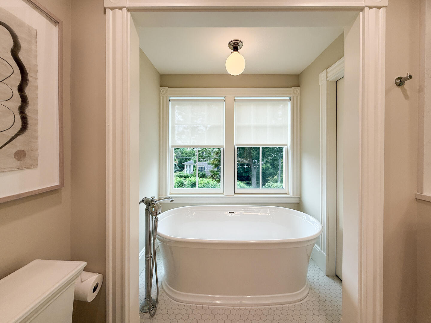 BR1 King En Suite with a Shower Stall 