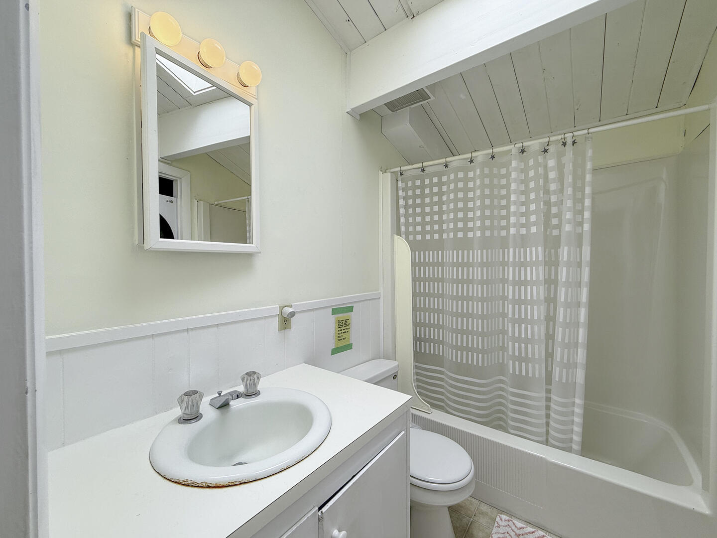 Hall Bath with Shower Tub Combo, First Floor