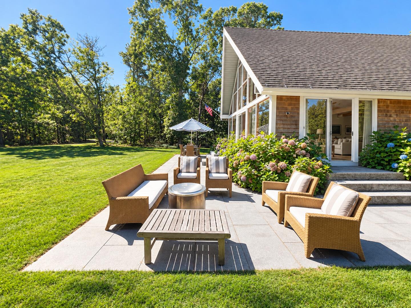Outdoor Seating
