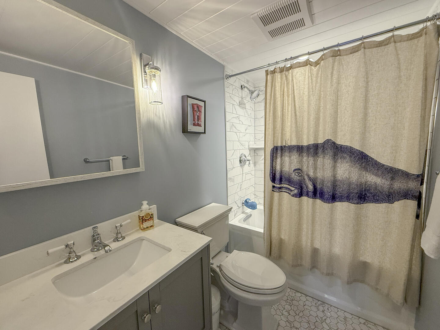 Hall Bath with Shower Tub Combo, First Floor