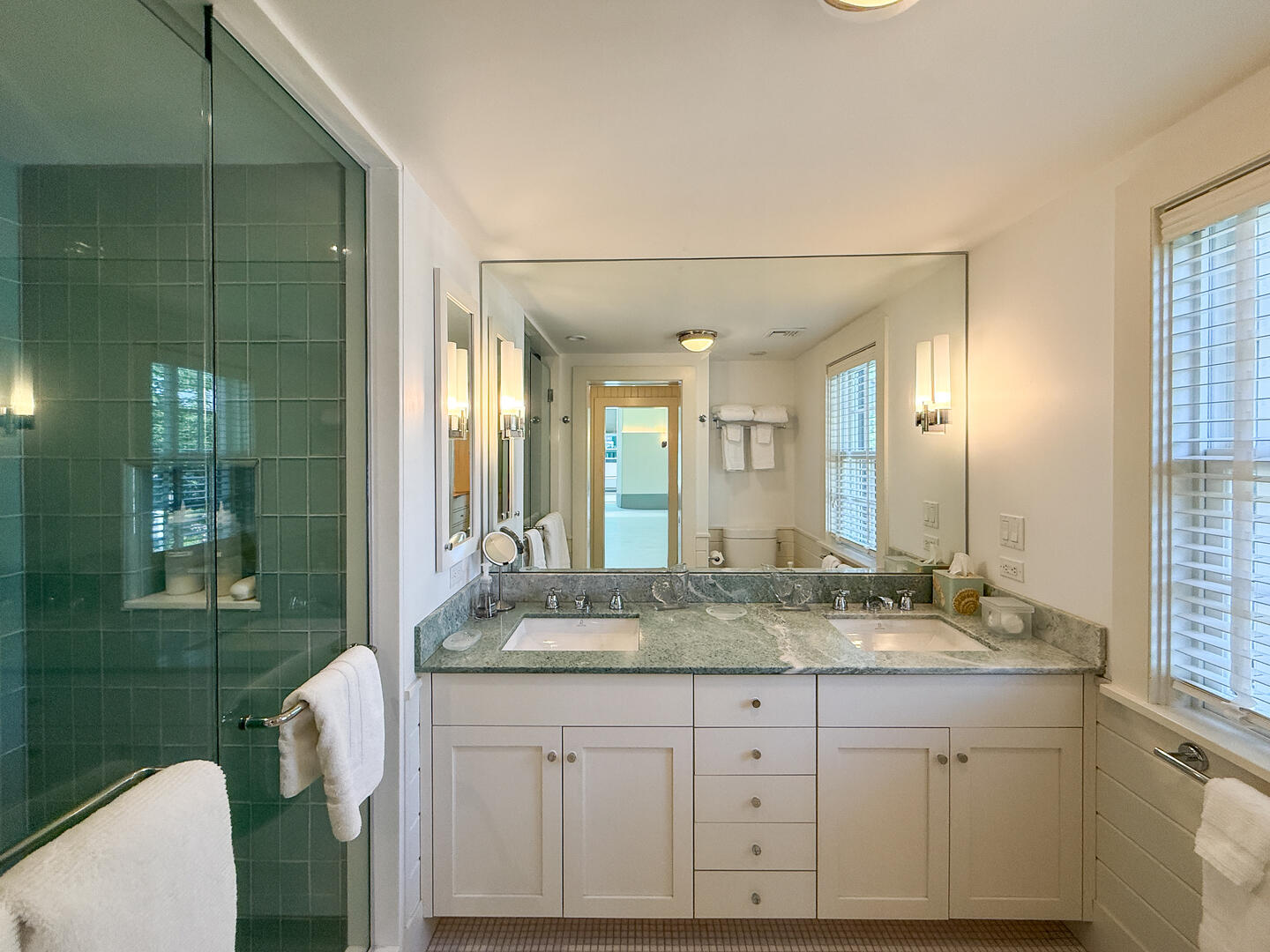 BR1 King En Suite with a Shower Stall, Second Floor