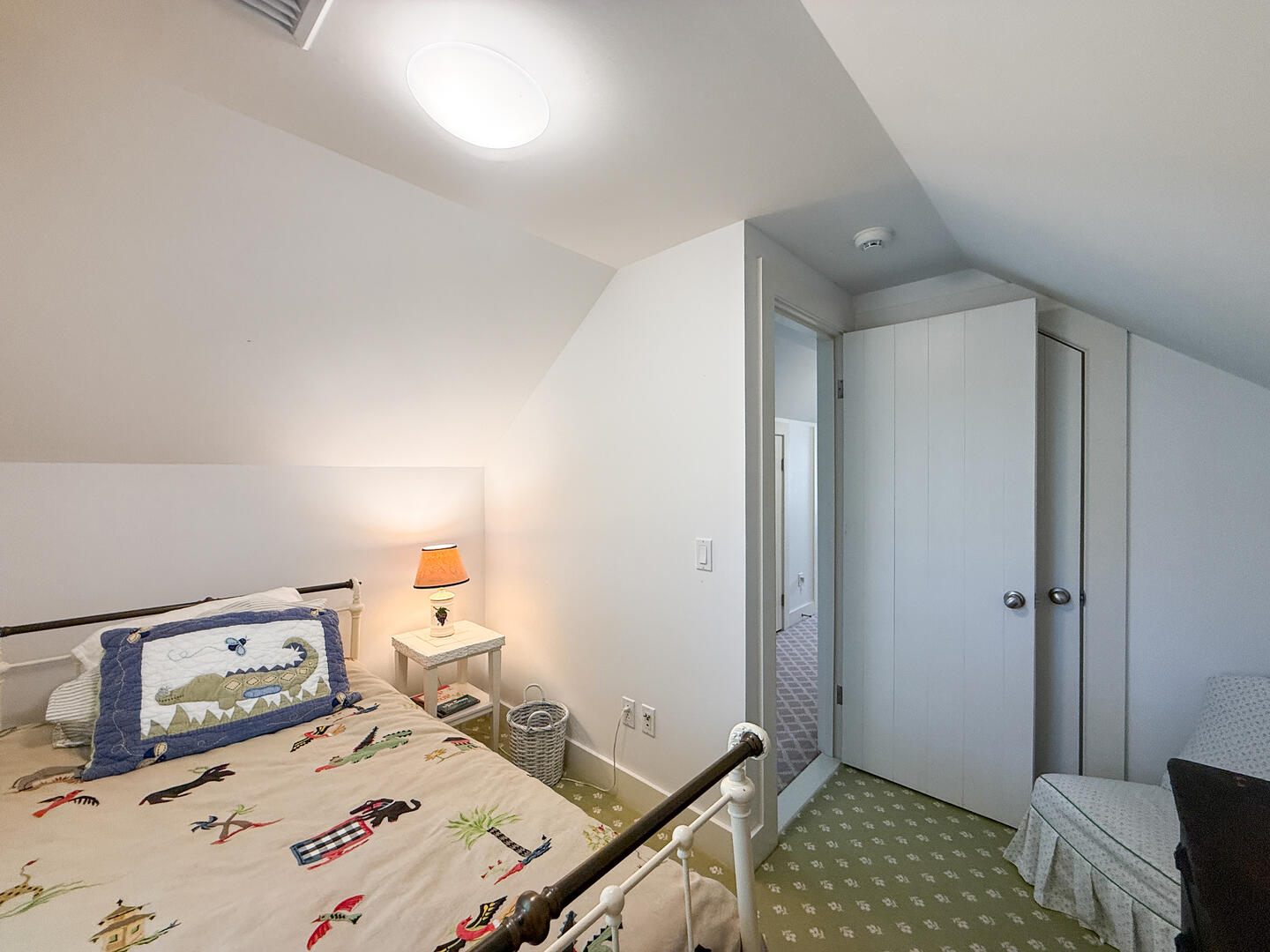 BR5 Twin Bed, Third Floor
