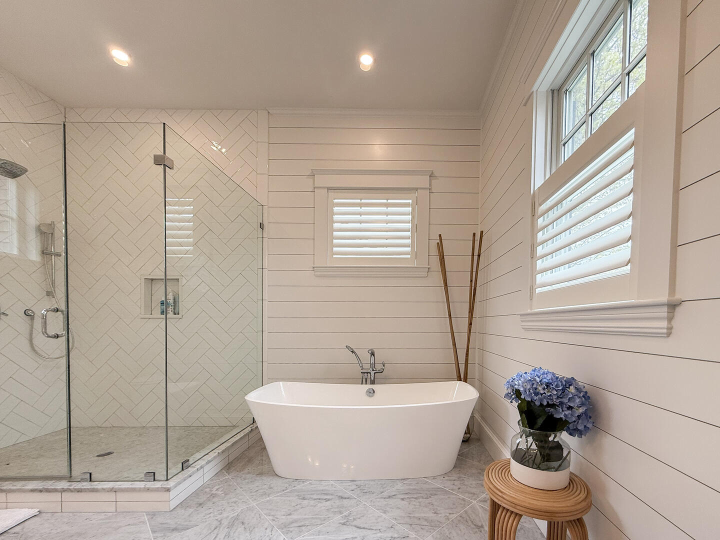 BR1 King En Suite with a Shower Stall & Soaking Tub, First Floor