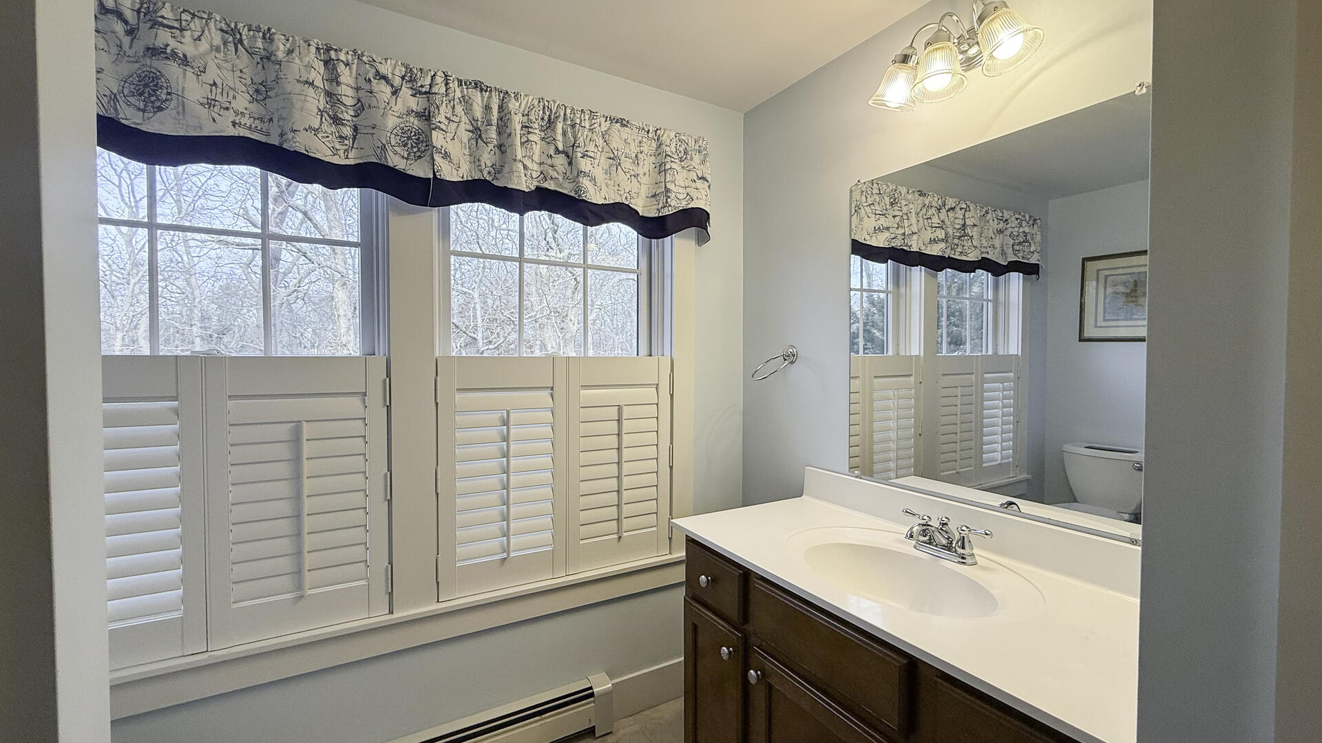 Hall Bath with Shower Tub Combo, Second Floor