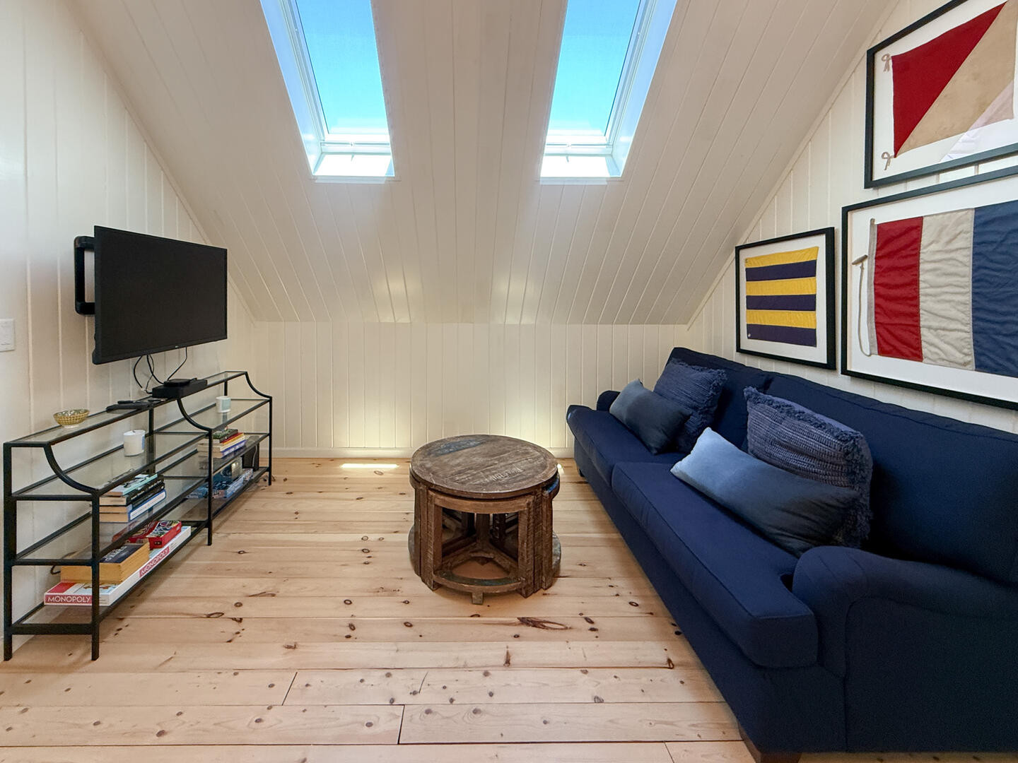 Sitting Area, Second Floor