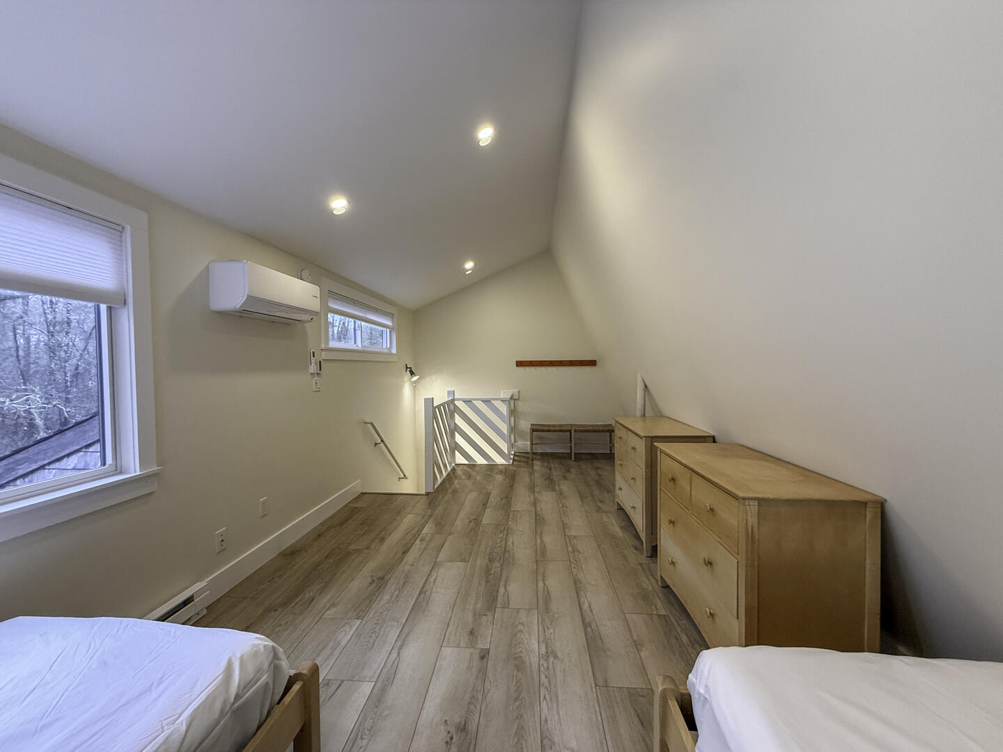 Overflow: (2) Twin Beds, Third Floor Loft