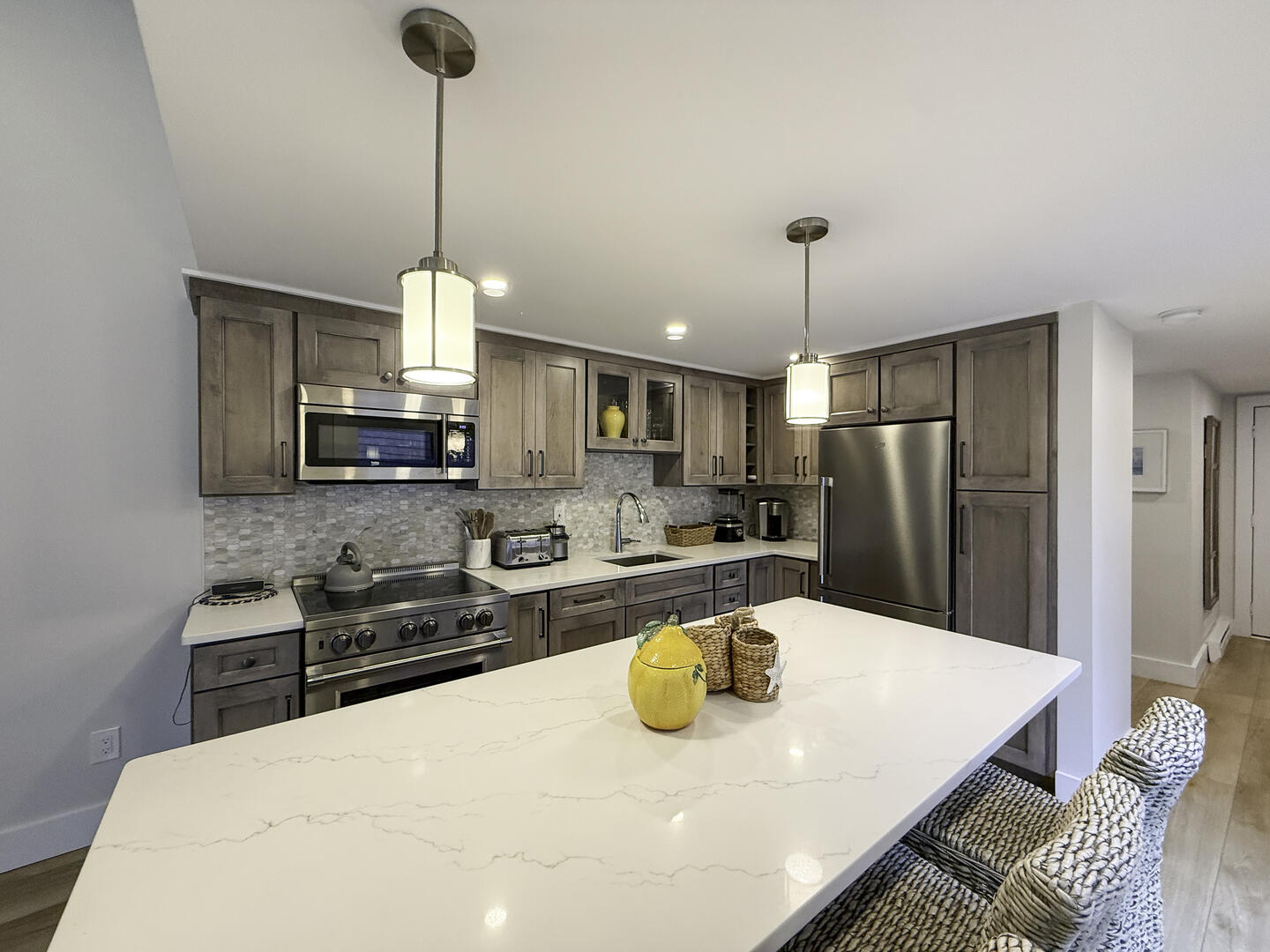 Oak Bluffs Condo 8015 3