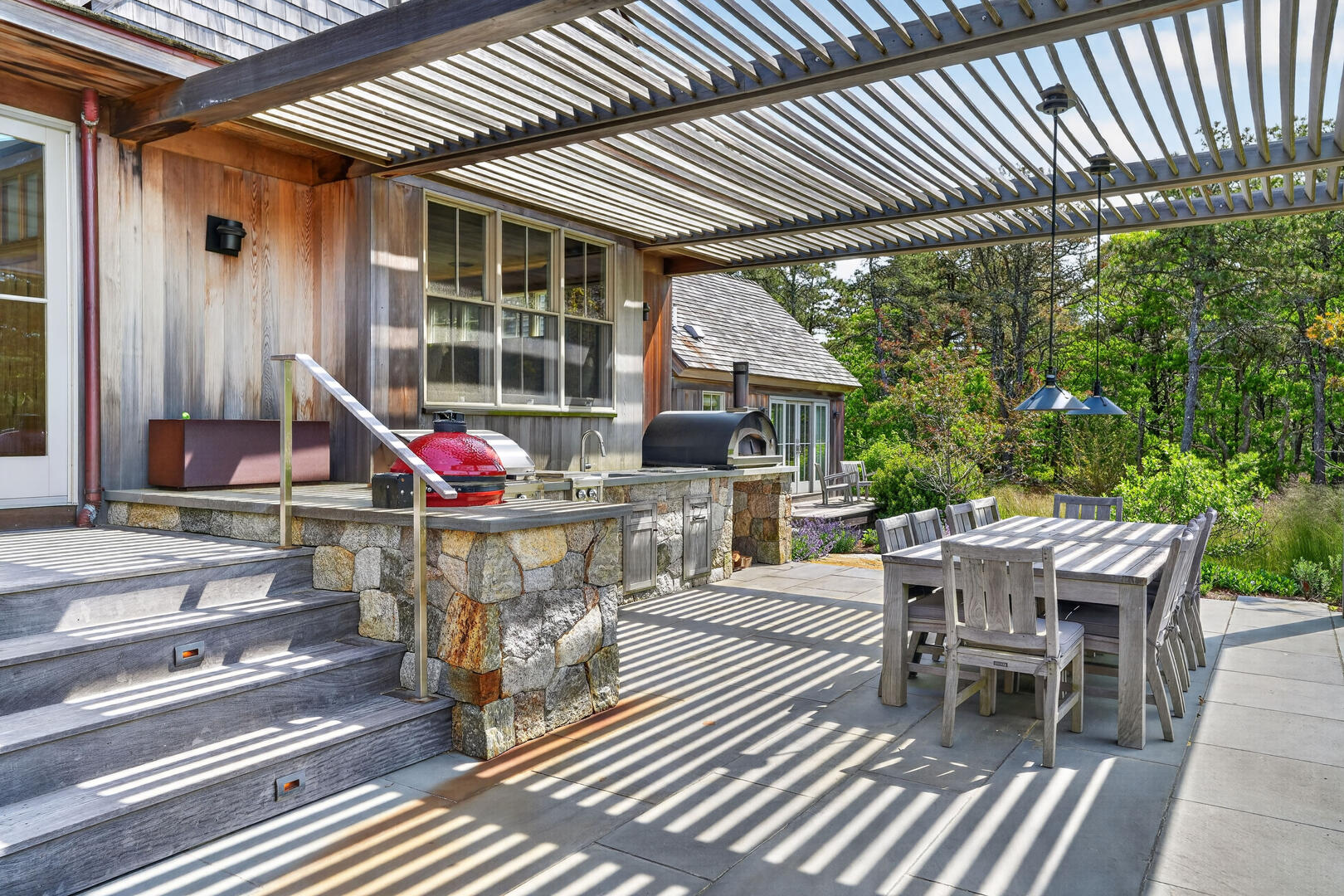 Outdoor Kitchen
