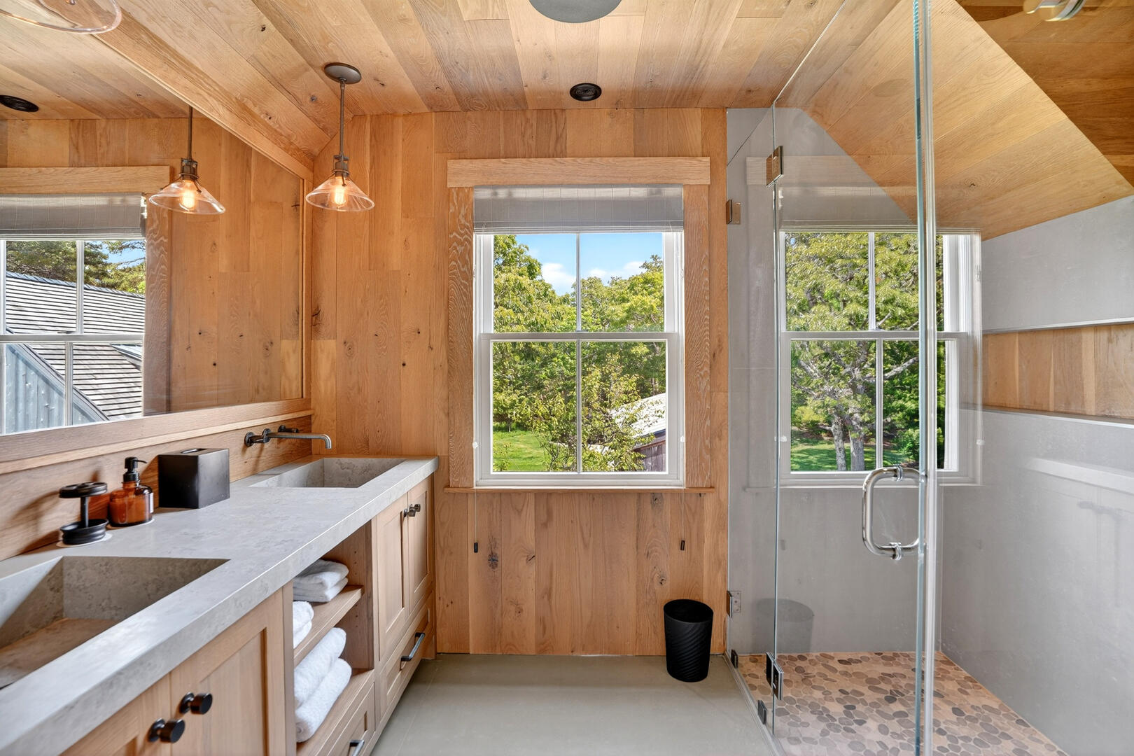 BR1 King En Suite with a Shower Stall, Second Floor