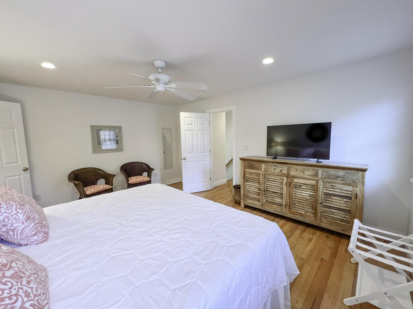 BR3 King, with additional sleeping (2) Twins in adjoining room, second floor