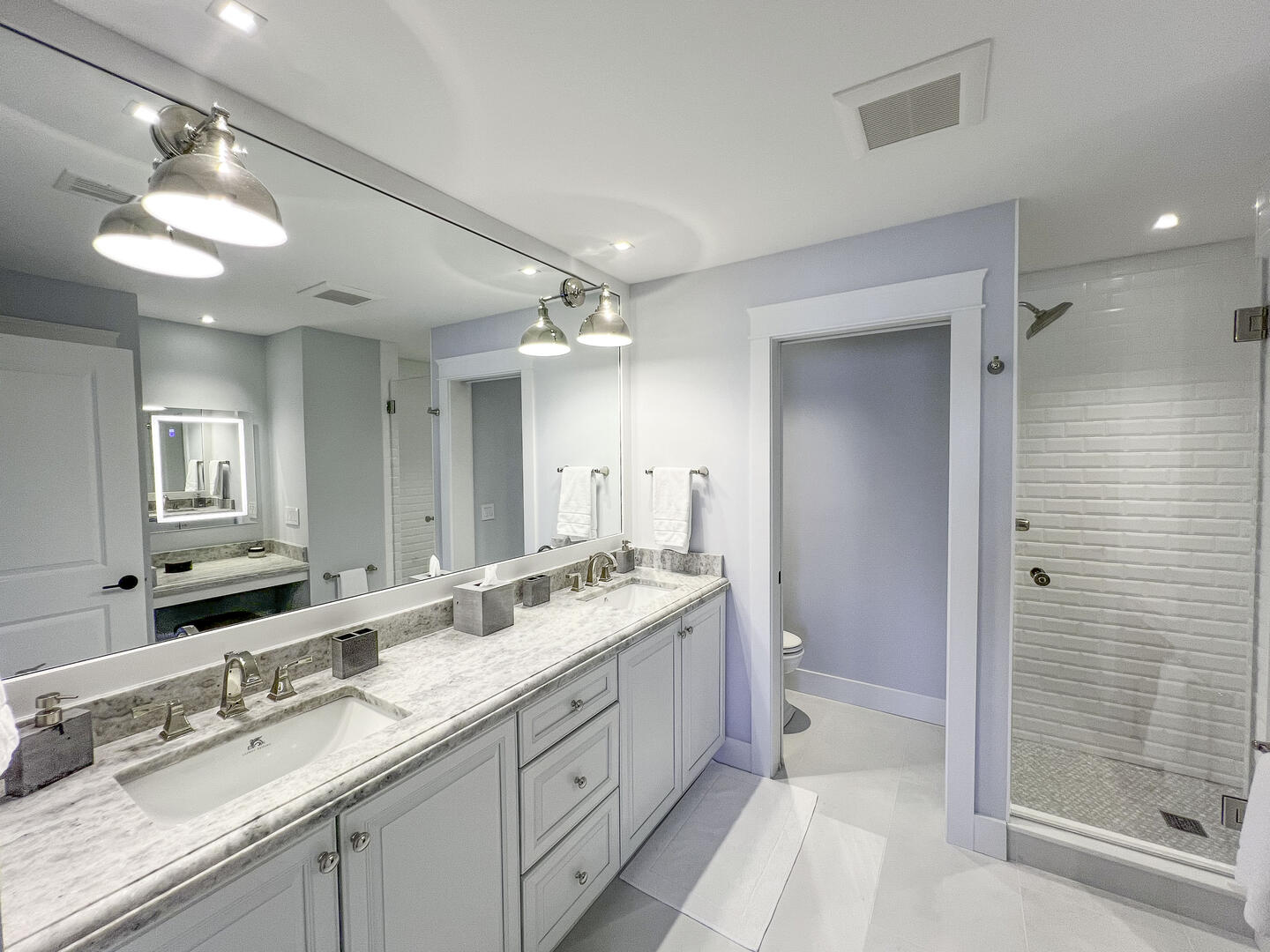 BR2 King En Suite with Shower Stall, Second Floor