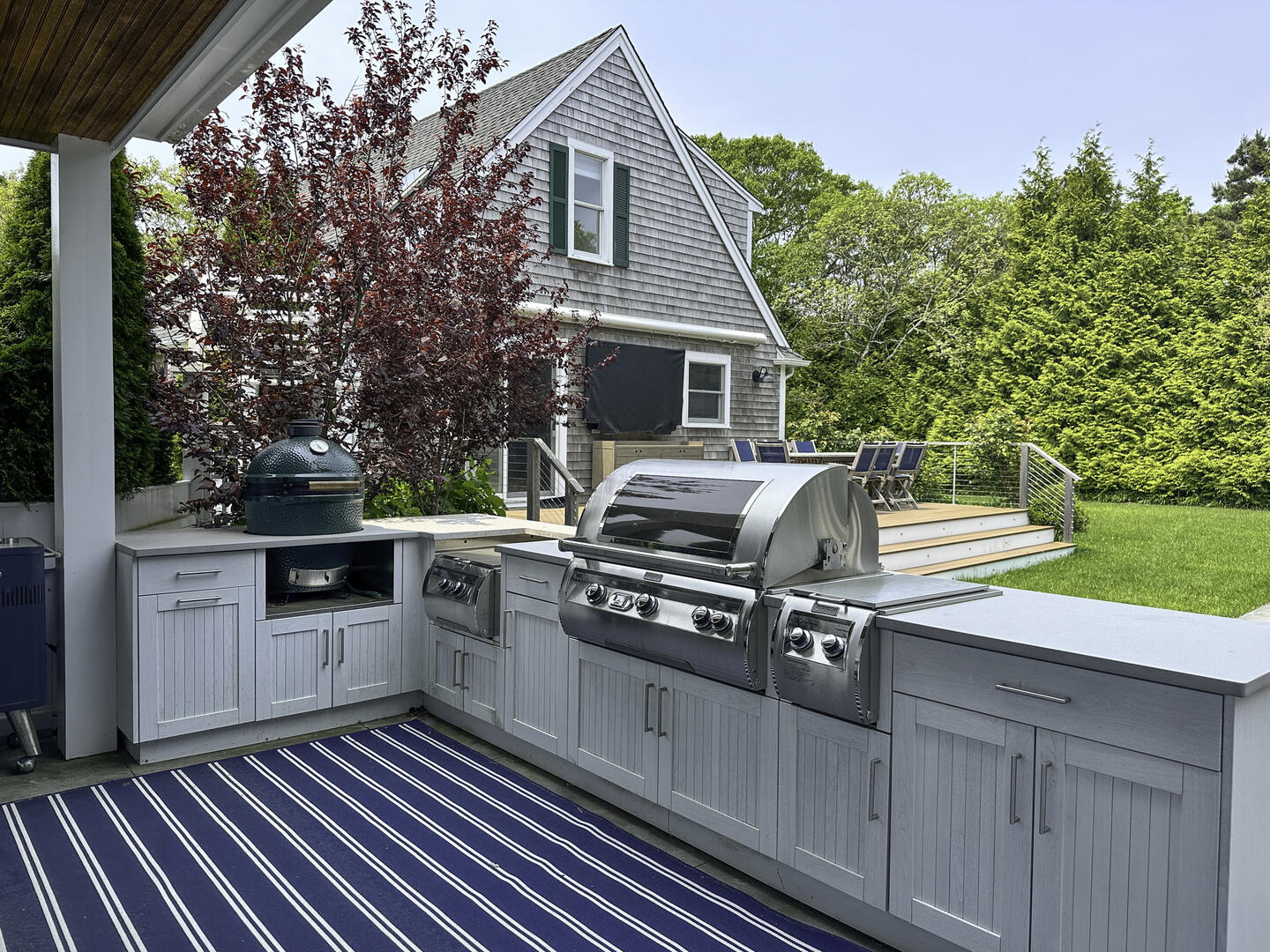 Outdoor Kitchen