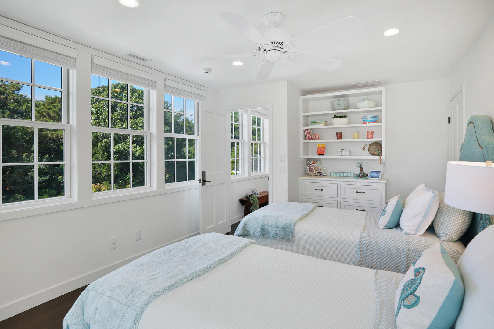 BR5 (2) Twin Beds En Suite, Second Floor