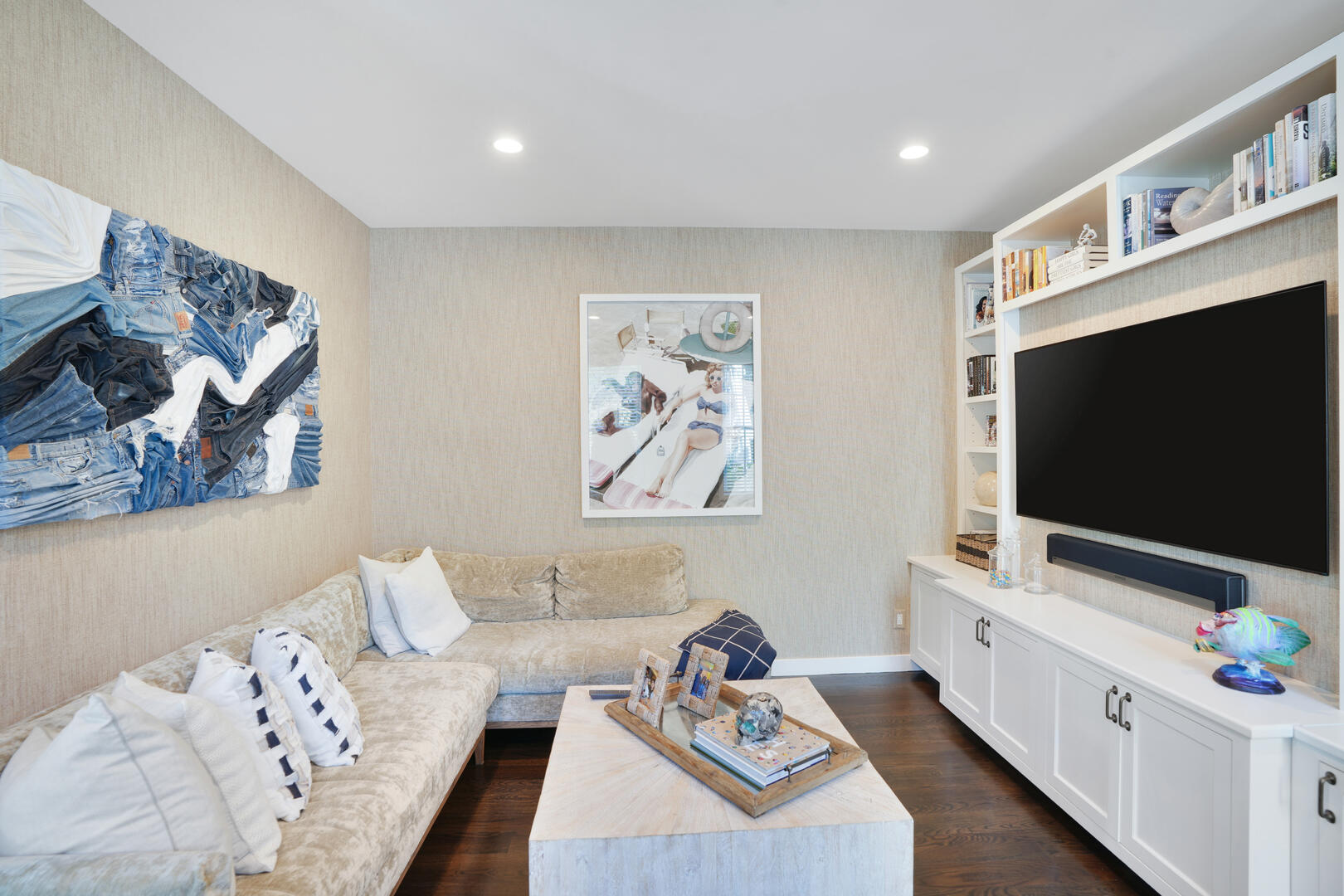 Media Room, First Floor