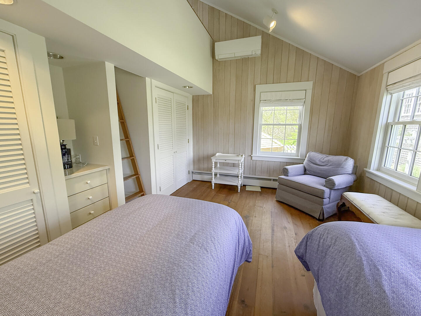 BR3 (2) Twin Beds, Second Floor