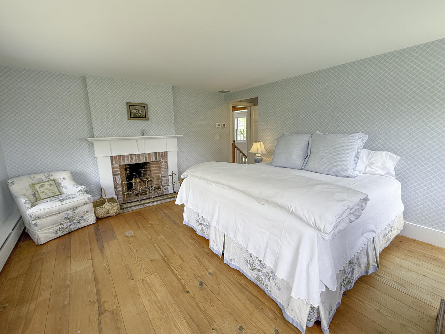 BR2 King En Suite, Second Floor