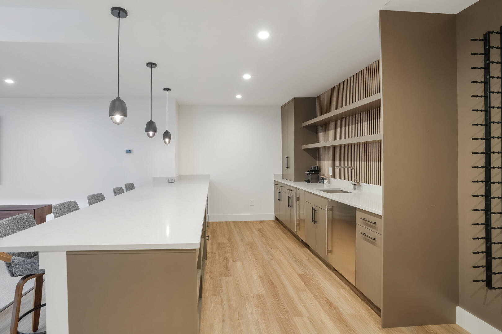 Wet Bar, Lower Level