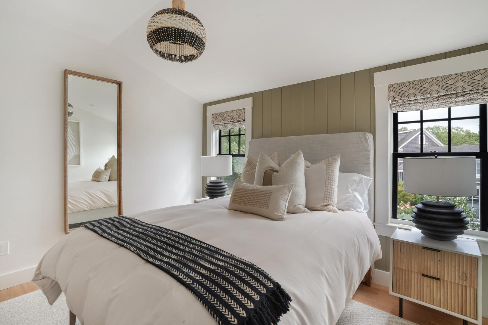 BR3 Queen En Suite, Second Floor