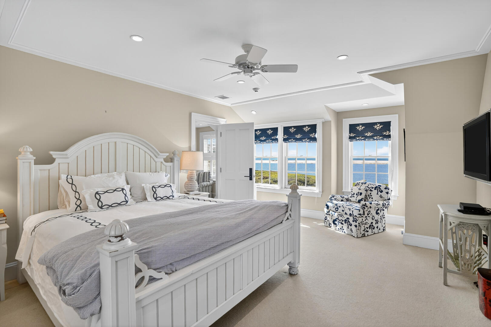 BR6 King En Suite, Second Floor