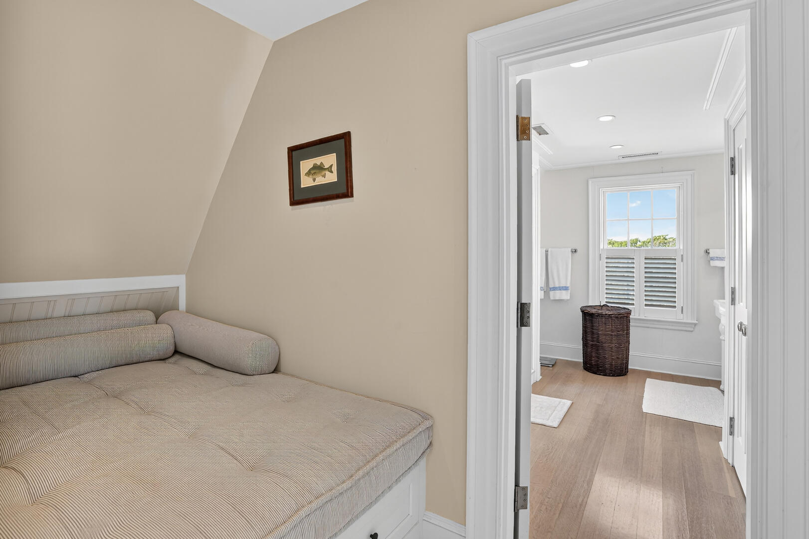 BR6 King En Suite, Second Floor