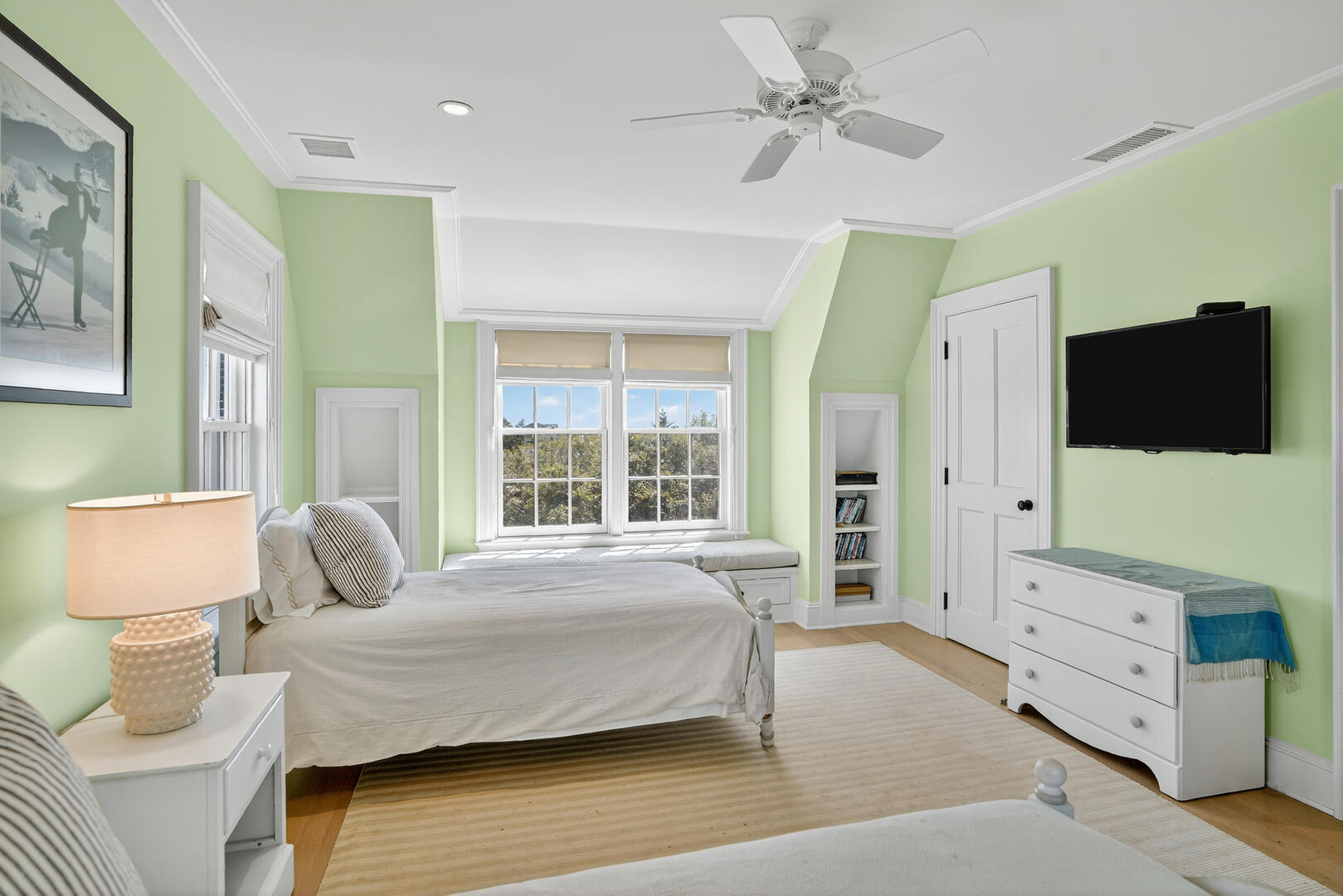 BR5 (2) Twin Beds En Suite, Second Floor