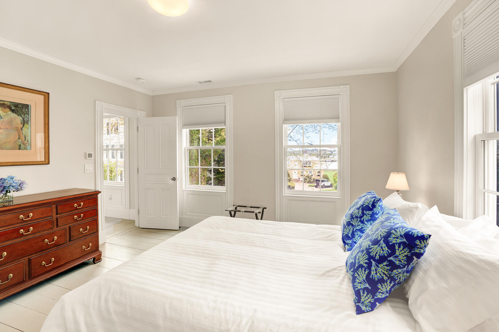 BR2 Queen En Suite, Second Floor