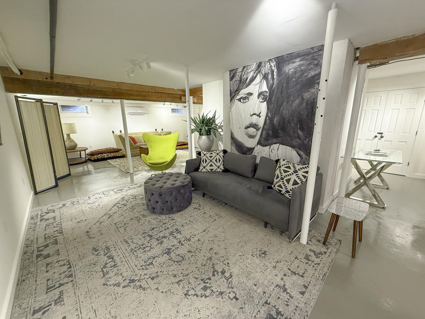 Living Area, Lower Level