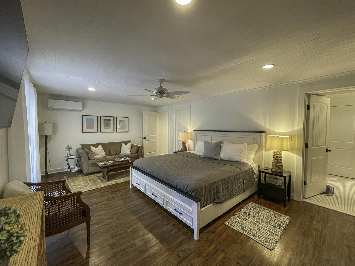 BR3 King, First Floor