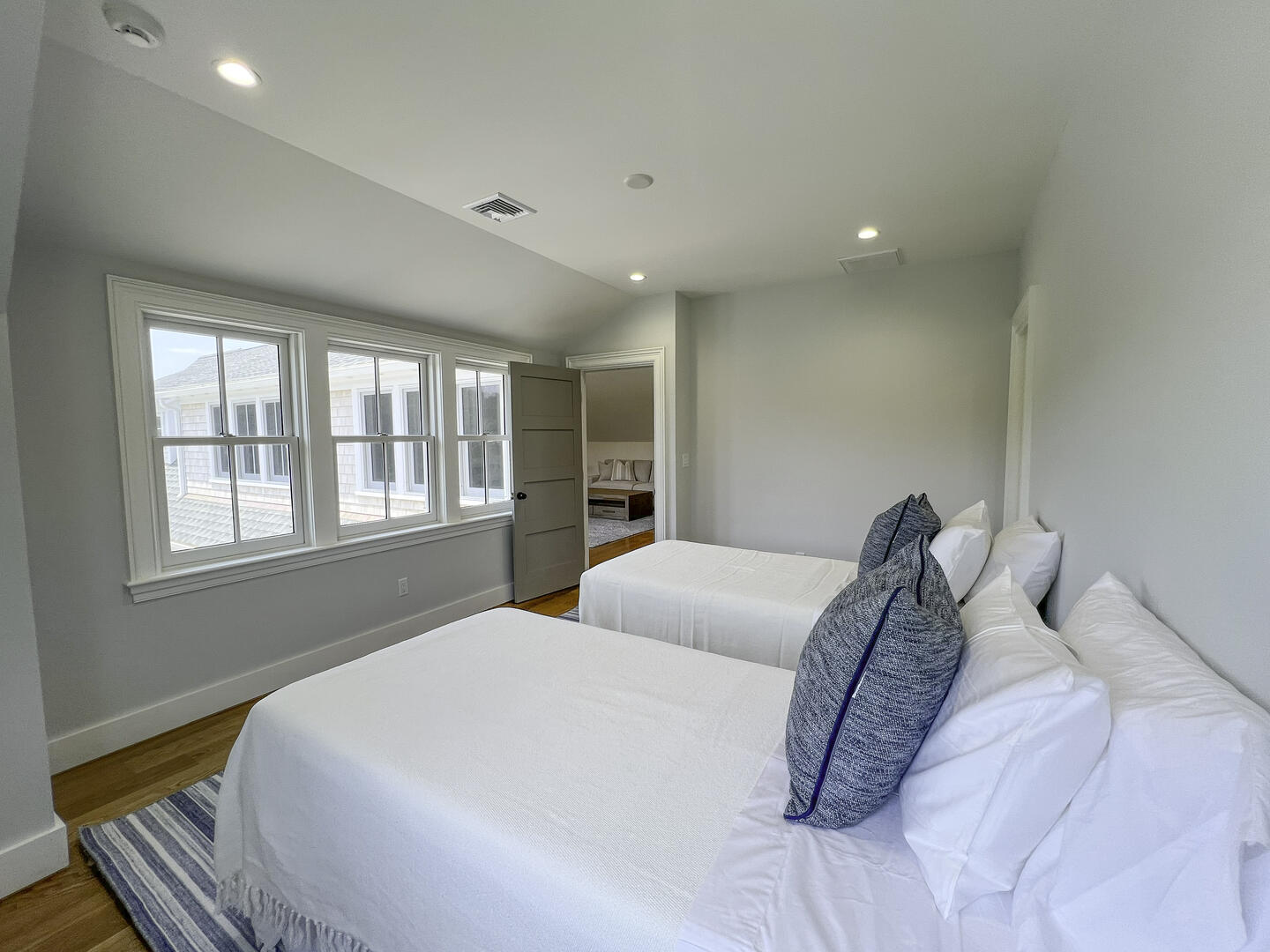 BR4 (2) Twin Beds En Suite, Second Floor