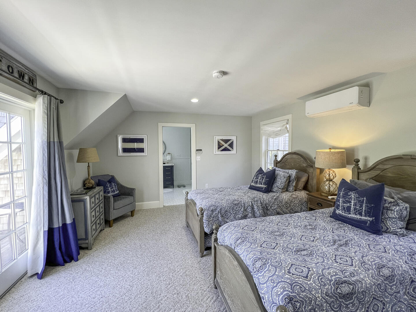 BR3 (2) Twin Beds with Trundles En Suite, Second Floor