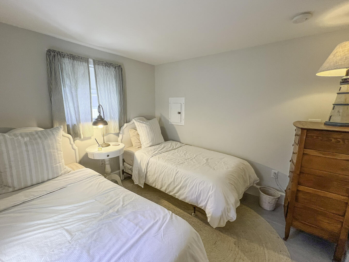 BR6 (2) Twin Beds, First Floor Guest House