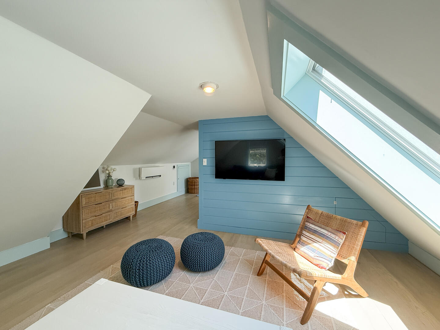 BR4 (2) Twin Beds 