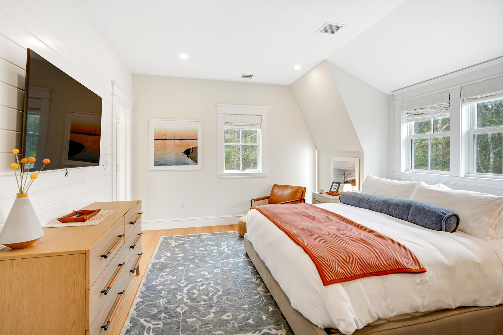 BR2 King En Suite, Second Floor