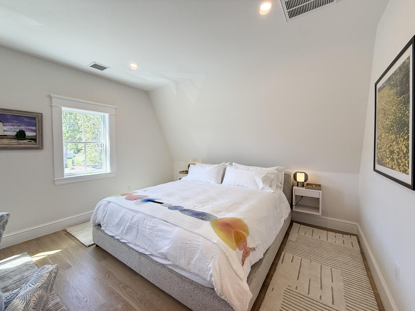 BR5 King En Suite, Above the Garage