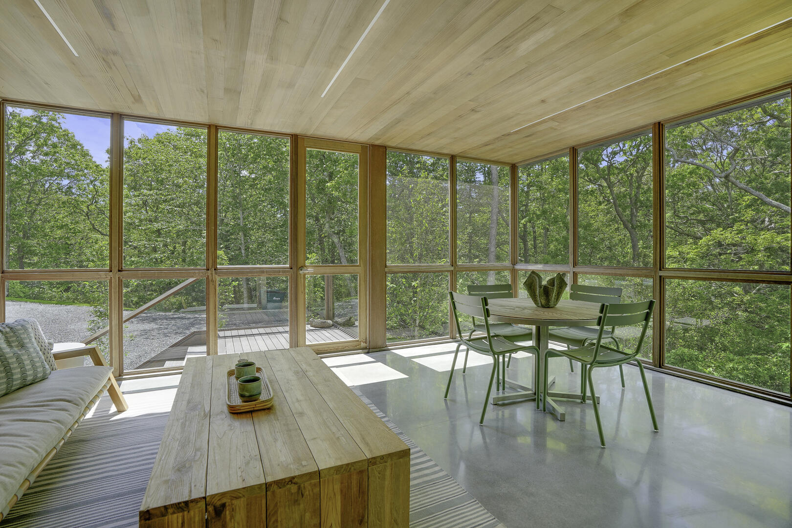 Screened in Porch 