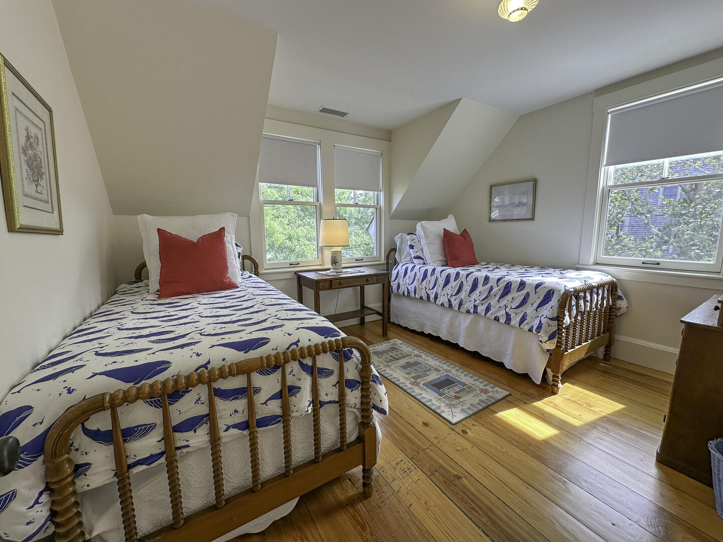 BR4 (2) Twin Beds, Second Floor