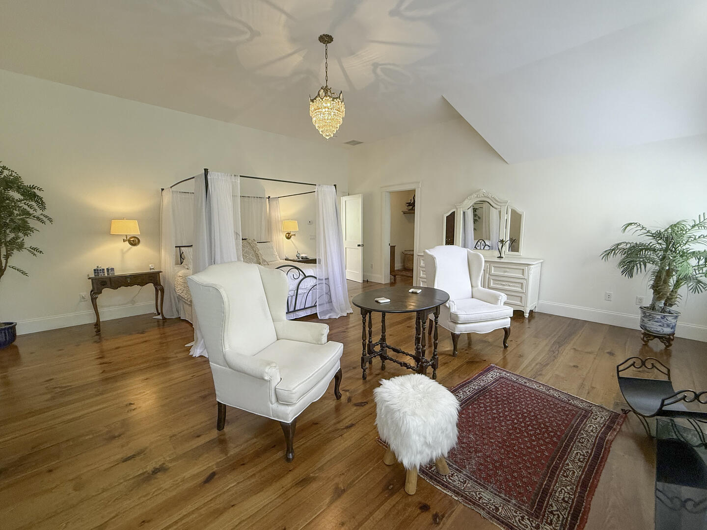 BR1 King En Suite, Second Floor