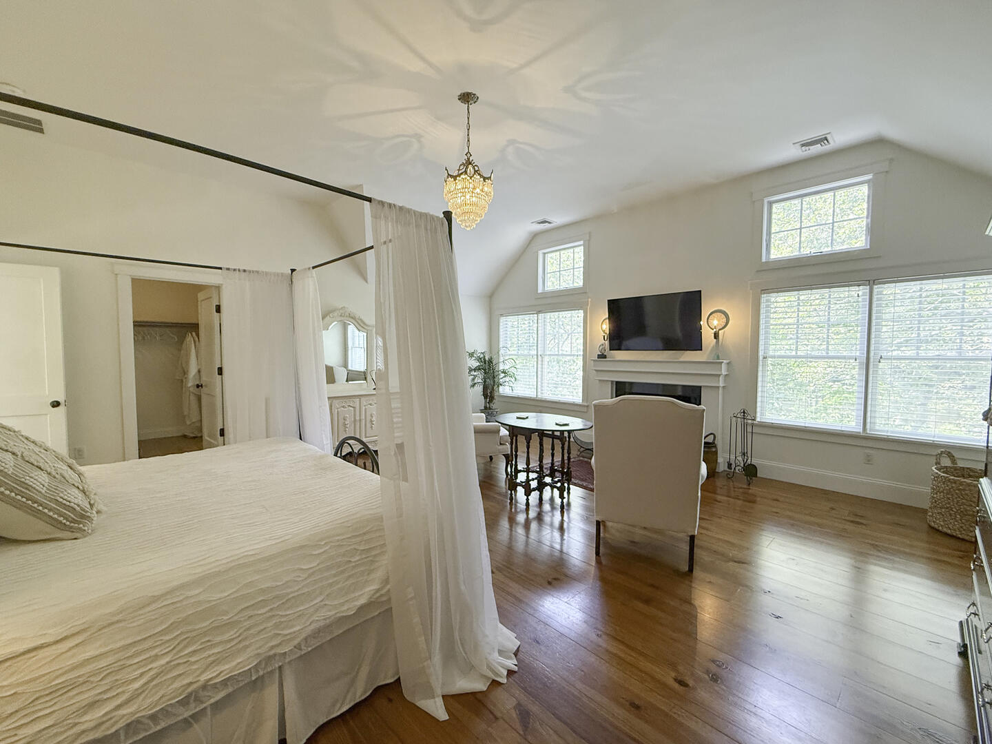 BR1 King En Suite, Second Floor