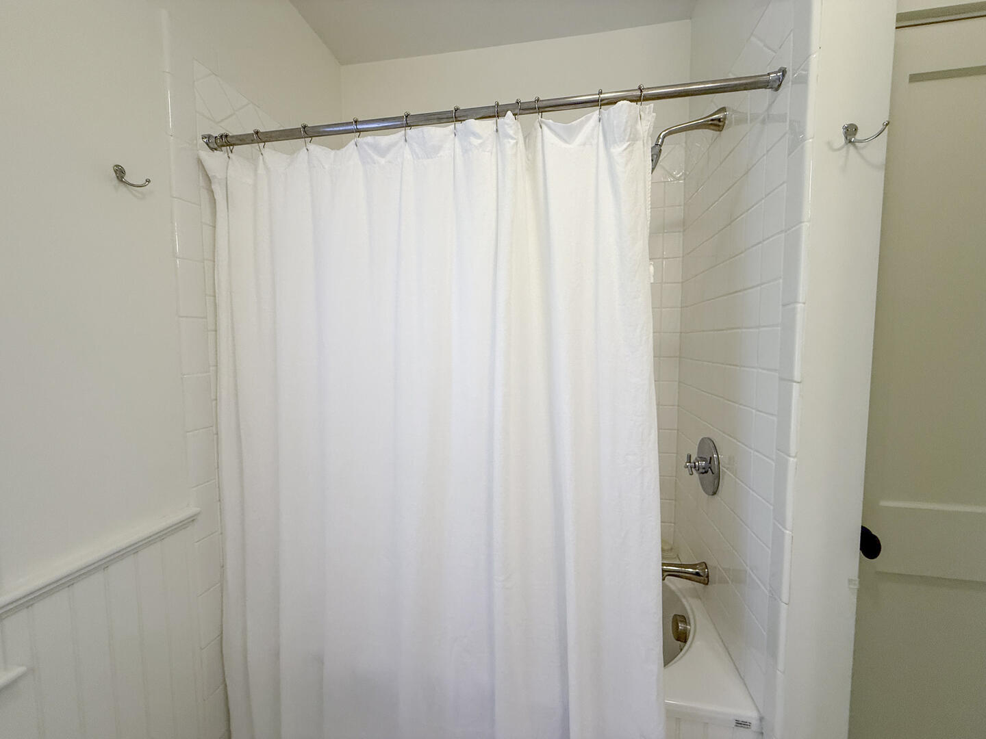 Hall Bath with Shower Tub Combo, Second Floor