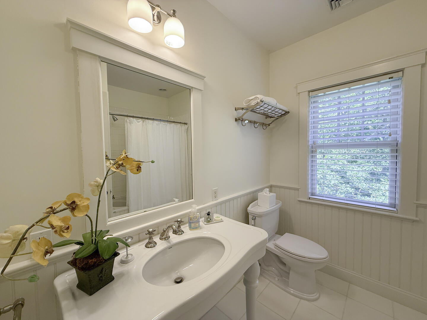 Hall Bath with Shower Tub Combo, Second Floor