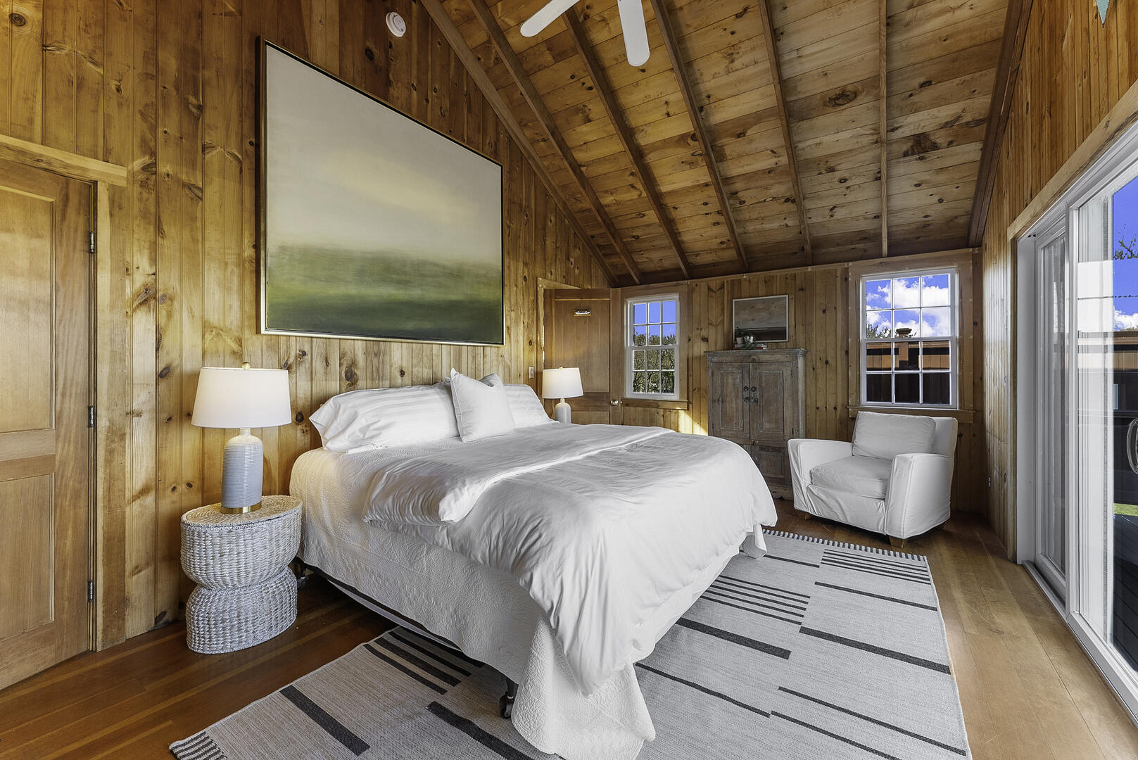 Bungalow: BR4 King En Suite, First Floor