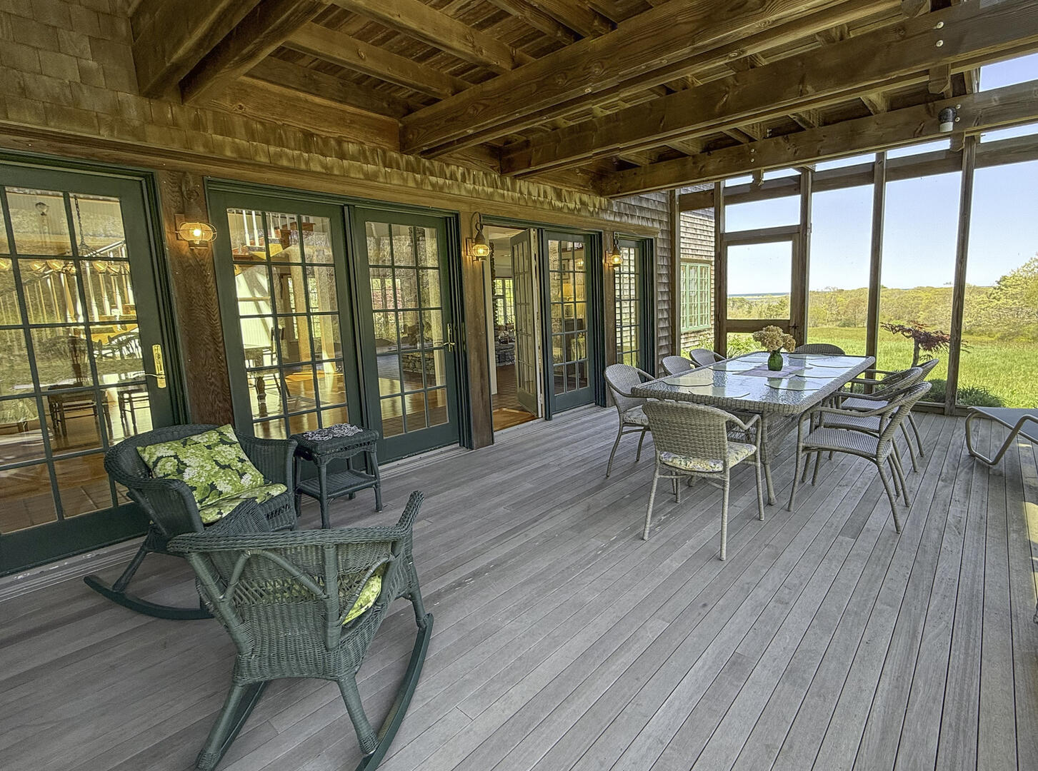 Screened in Porch