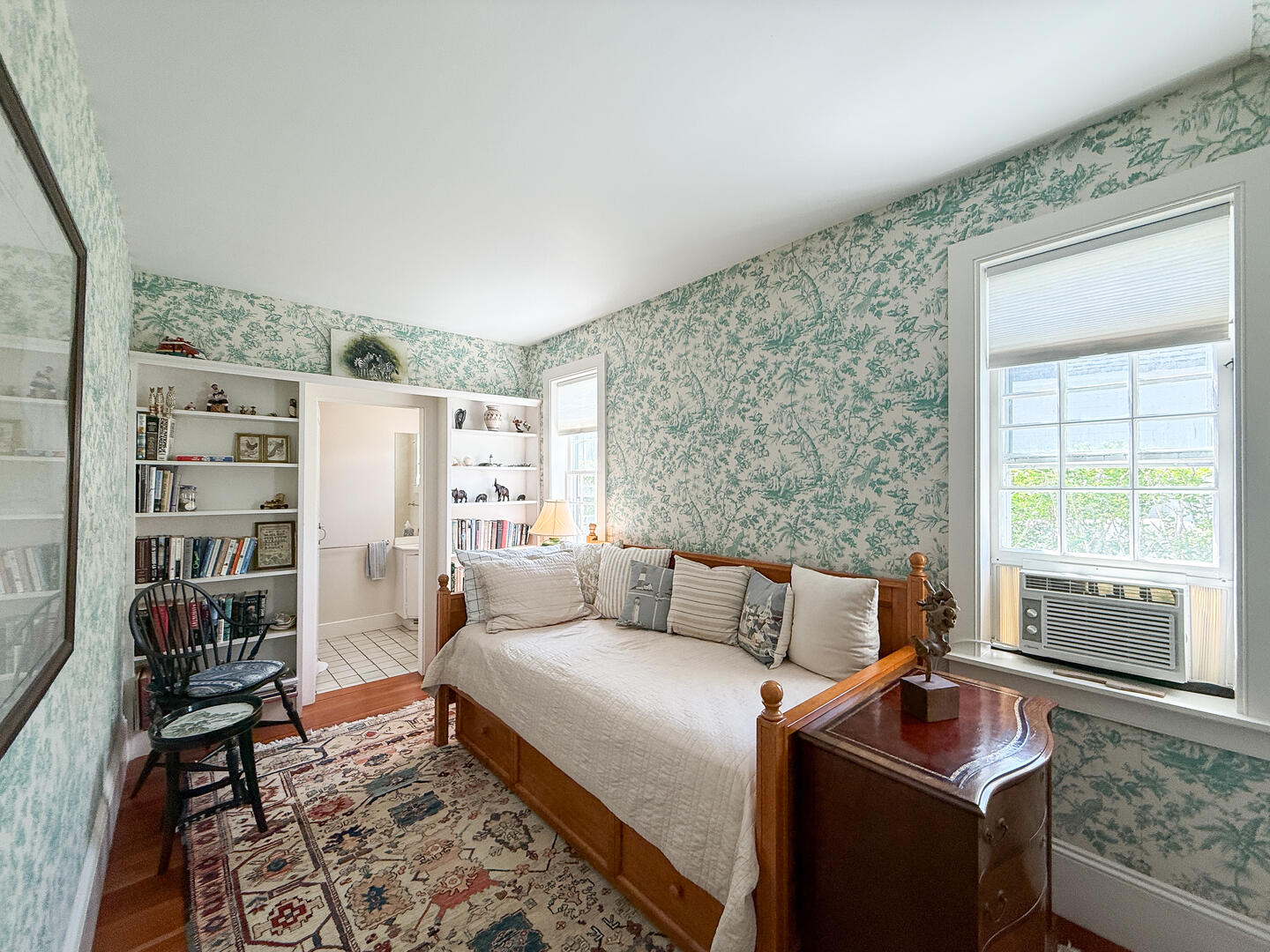 BR4 Daybed En Suite, First Floor