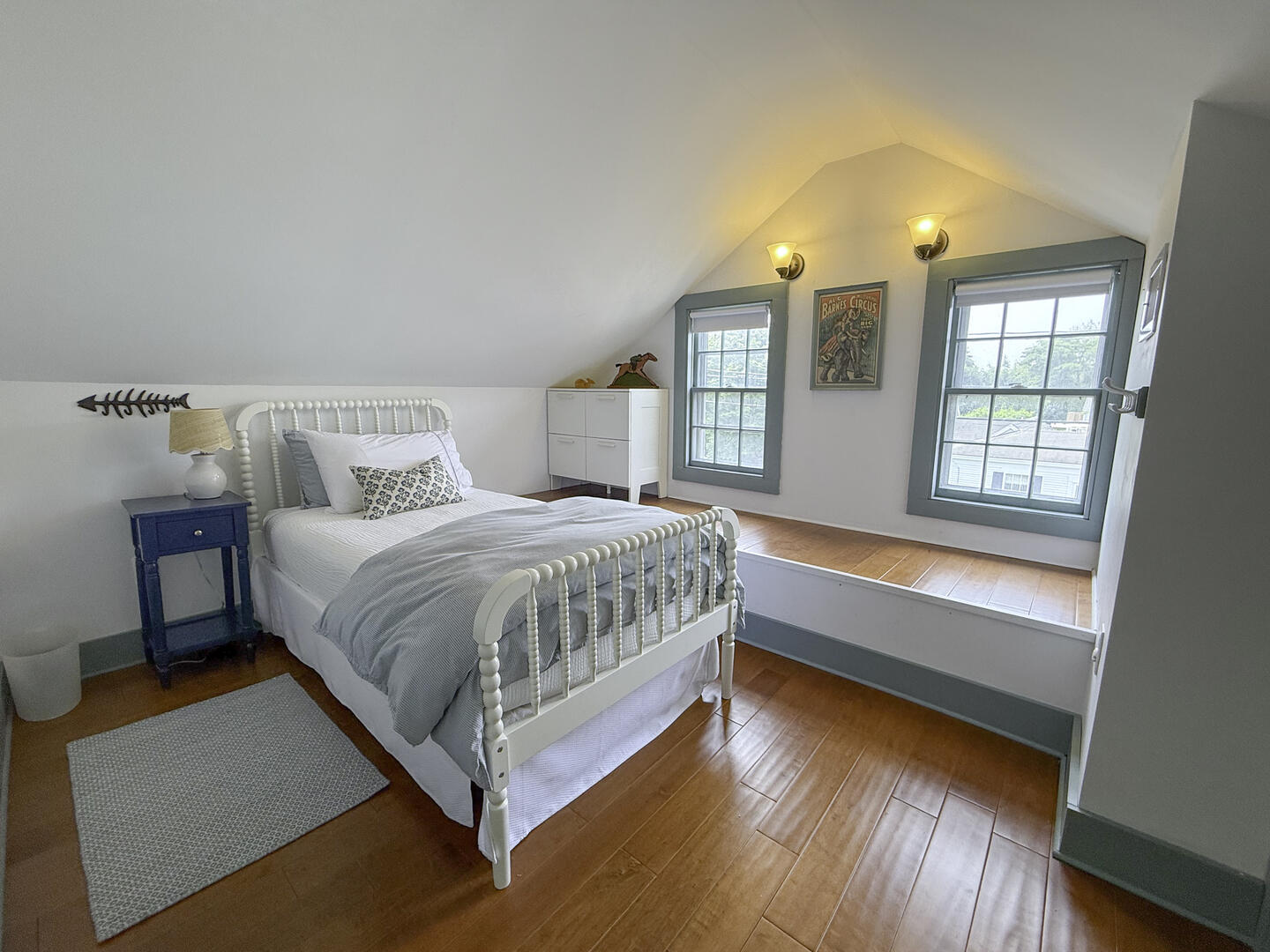 BR4 Twin Bed, Third Floor