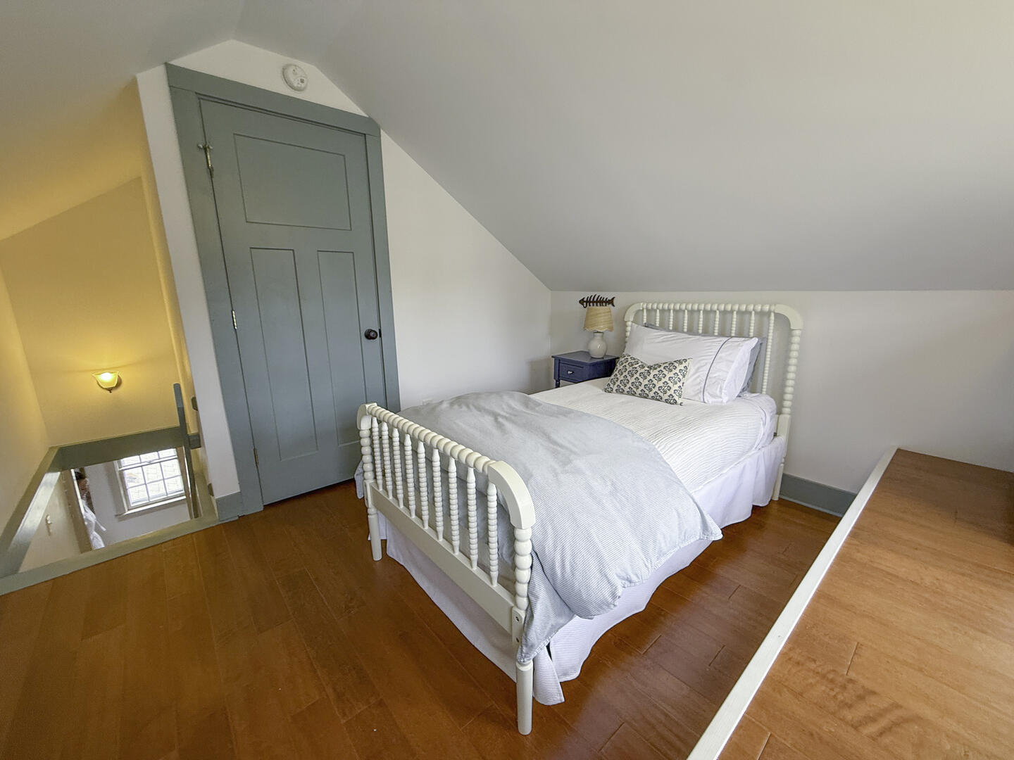 BR4 Twin Bed, Third Floor