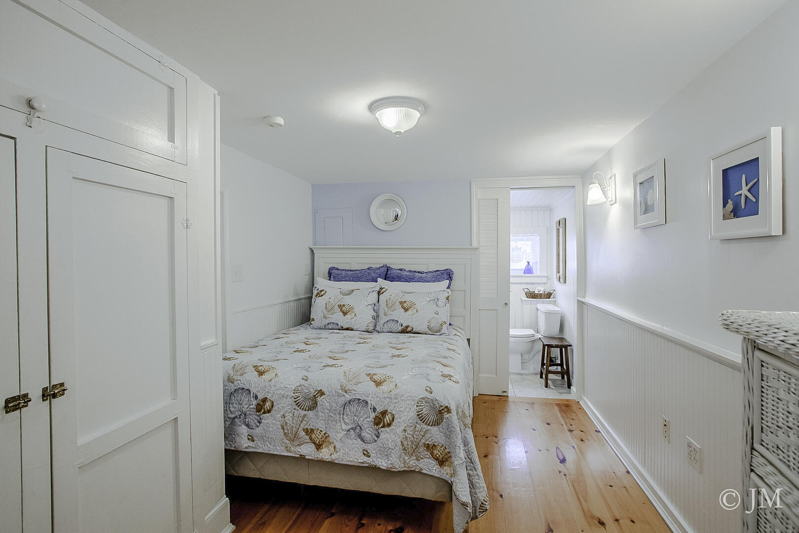 BR1 Queen and Twin Bed, First Floor (Minisplit AC)