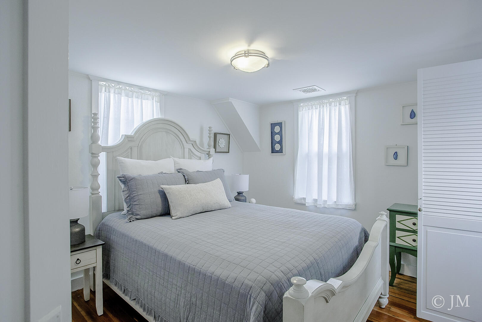 BR2 Queen En Suite, Second Floor (Central AC)